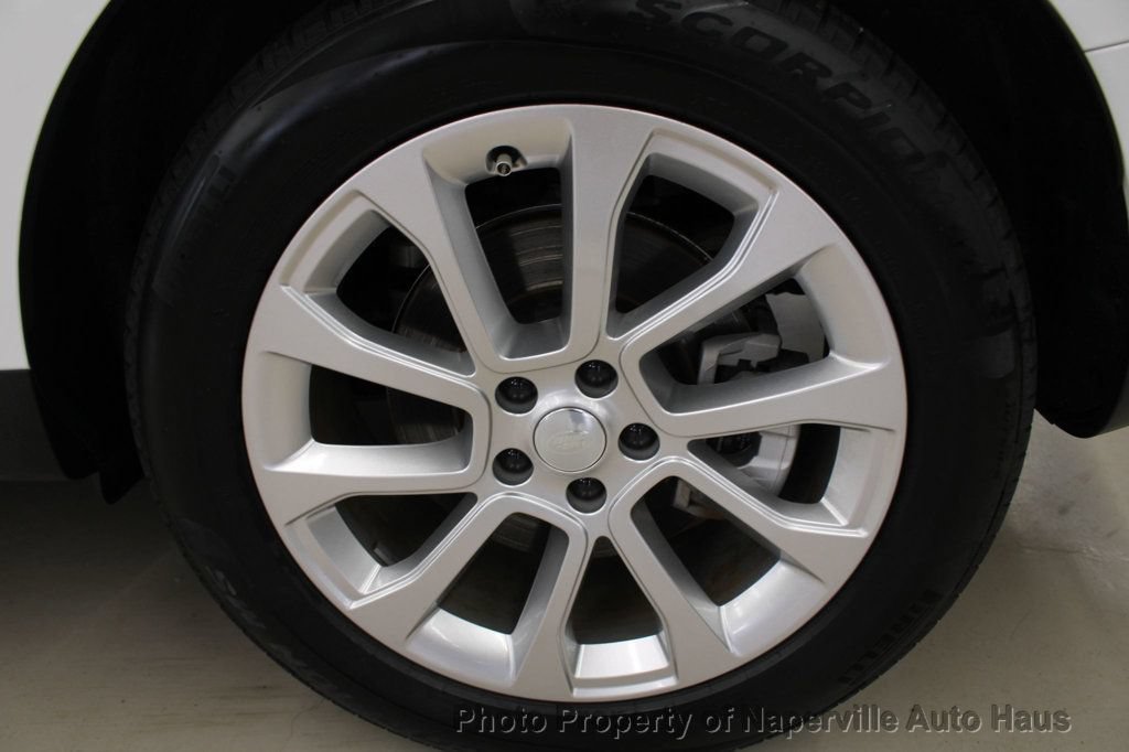 Used 2025 Land Rover Range Rover Sport SE AWD/4WD image 53