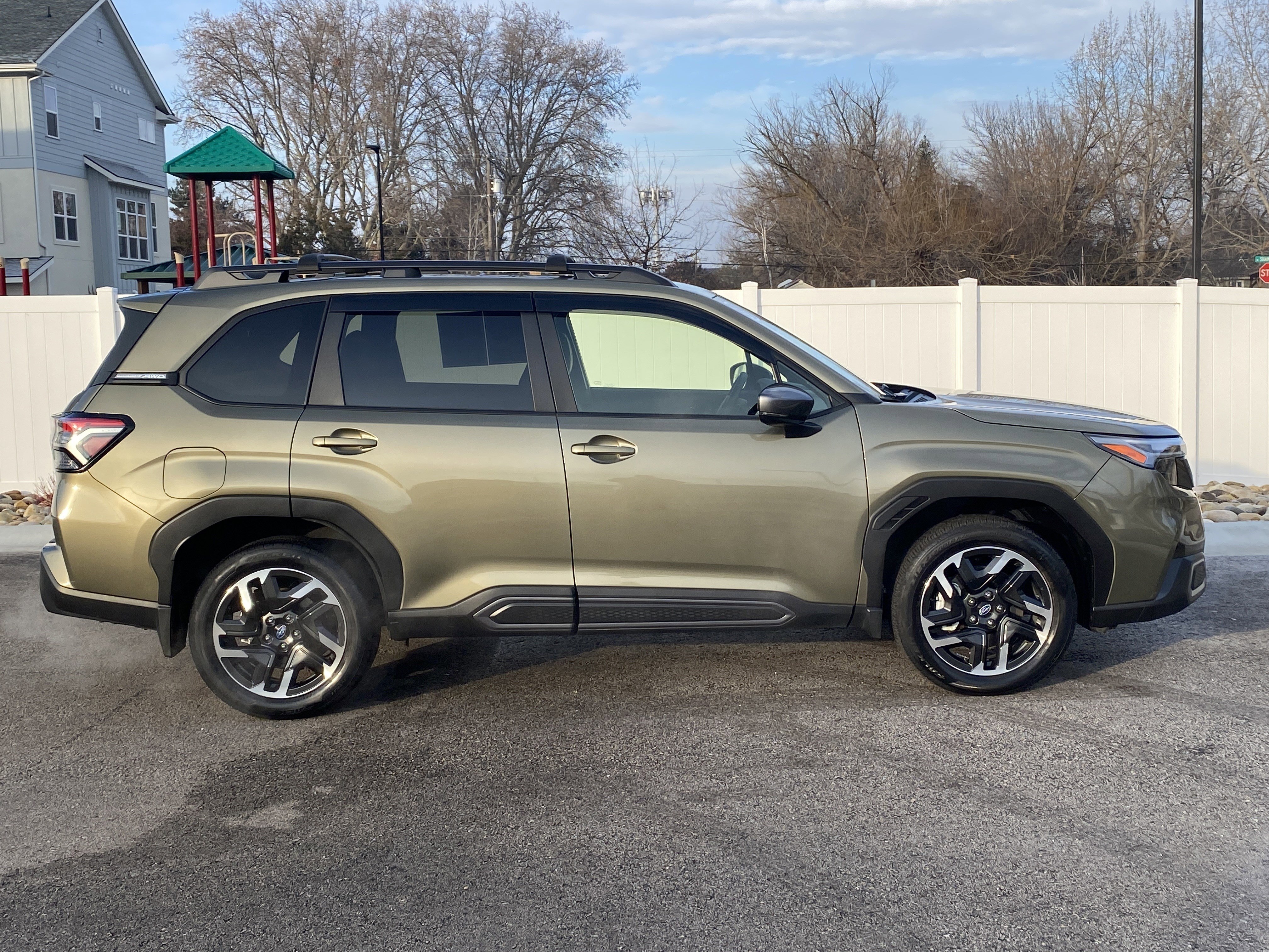 Used 2025 Subaru Forester Limited image 7