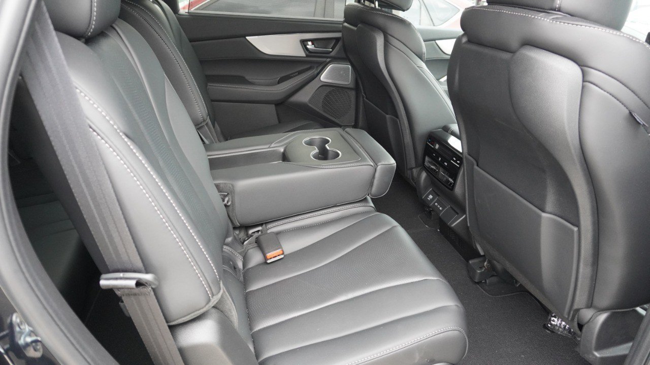 Used 2026 Acura MDX w/ Technology Package FWD image 15