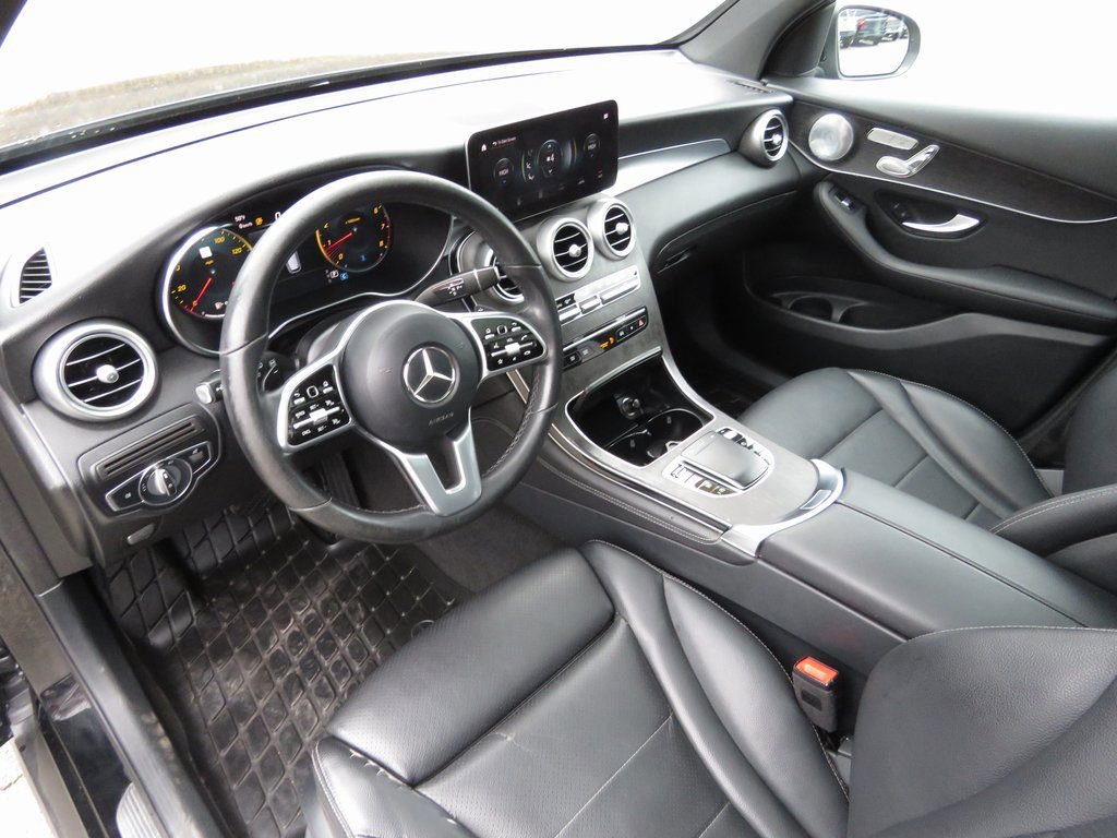 Used 2021 Mercedes-Benz GLC 300 4MATIC image 12
