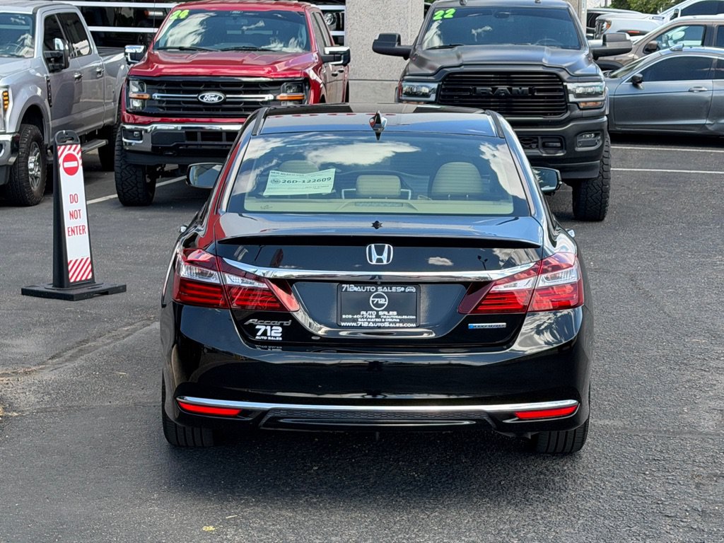 Used 2017 Honda Accord EX-L image 51
