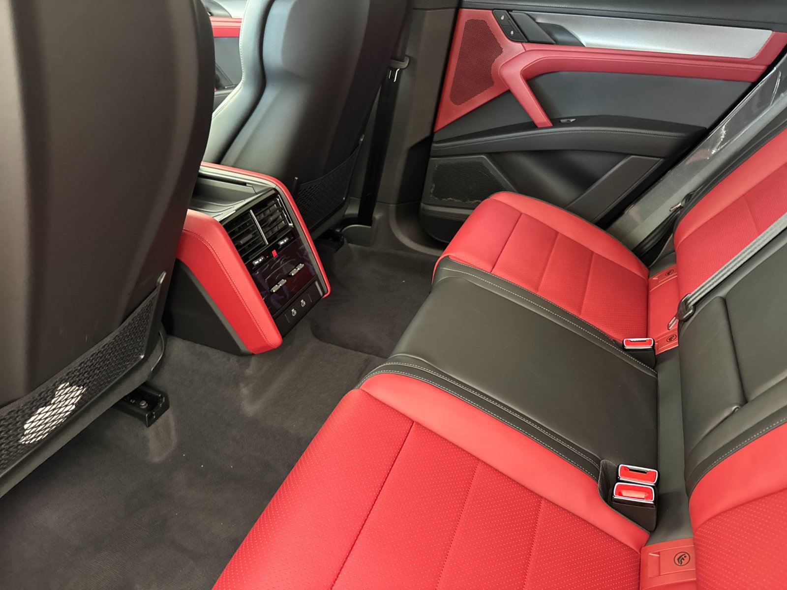New 2026 Porsche Cayenne S AWD/4WD image 13