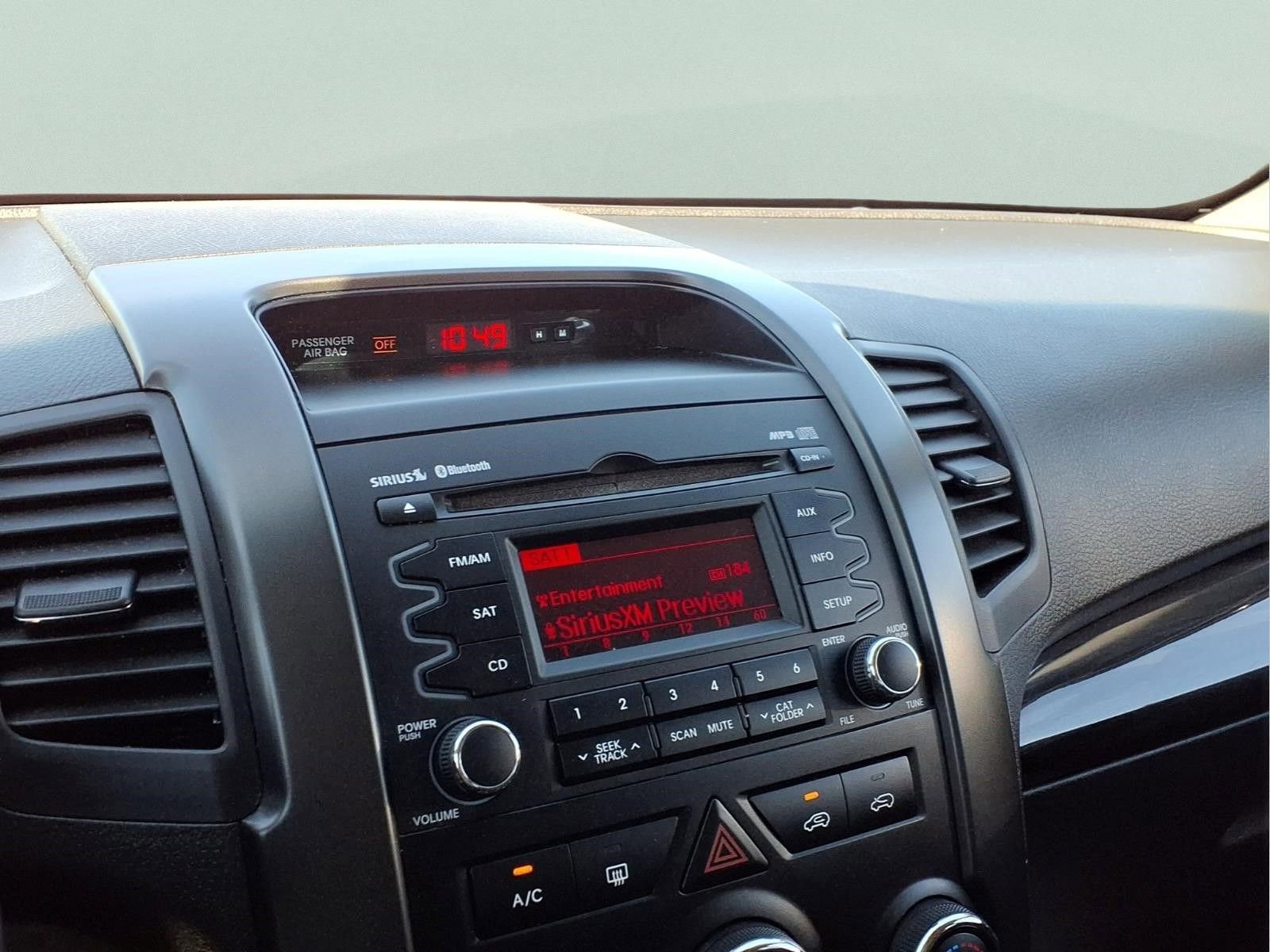 Used 2012 Kia Sorento LX w/ Convenience Pkg FWD image 7