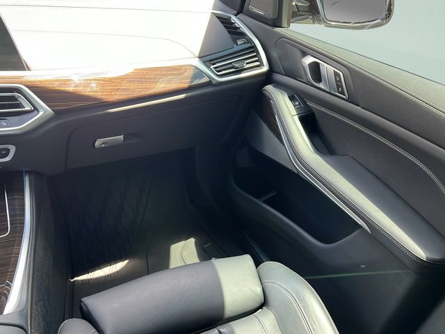 Used 2021 BMW X5 xDrive45e w/ Premium Package AWD/4WD image 13