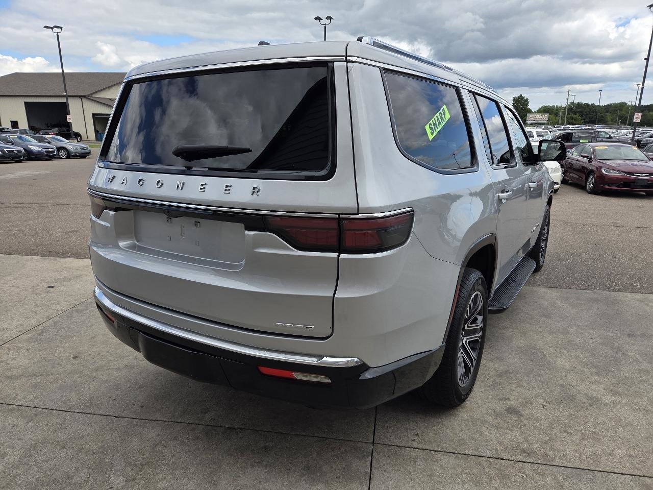 Used 2024 Jeep Wagoneer Series II w/ Flexible Seating Group AWD/4WD image 5