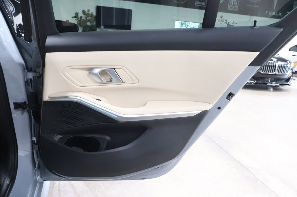 Used 2024 BMW 330e w/ Premium Package image 24