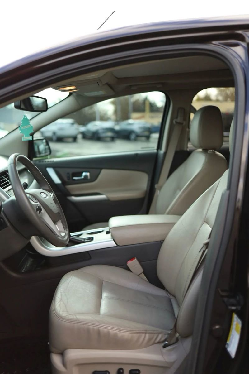 Used 2014 Ford Edge SEL w/ Equipment Group 204A FWD image 9