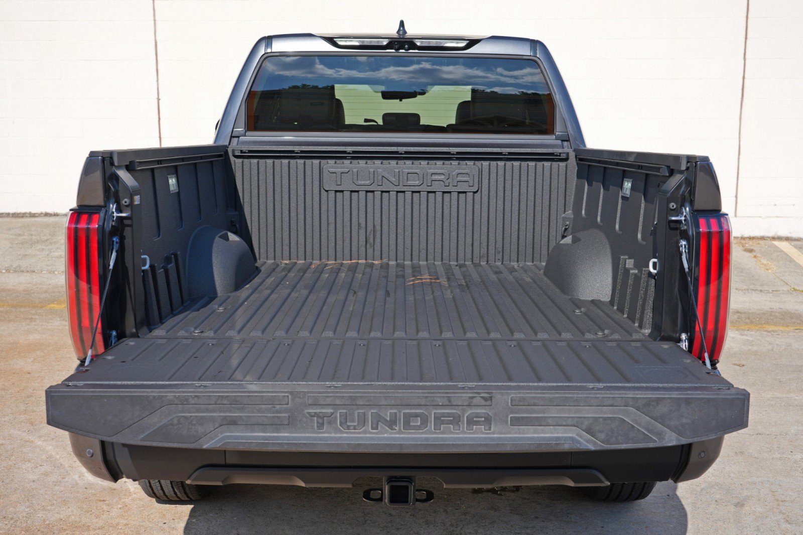 Used 2026 Toyota Tundra Limited AWD/4WD image 10