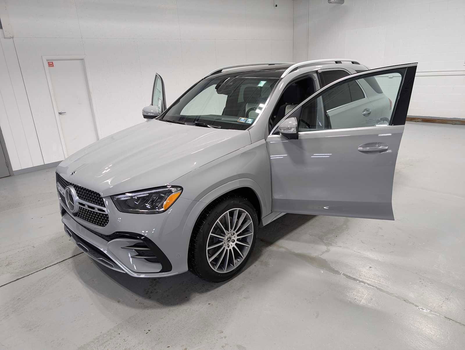 New 2026 Mercedes-Benz GLE 450 GLE 450 image 14