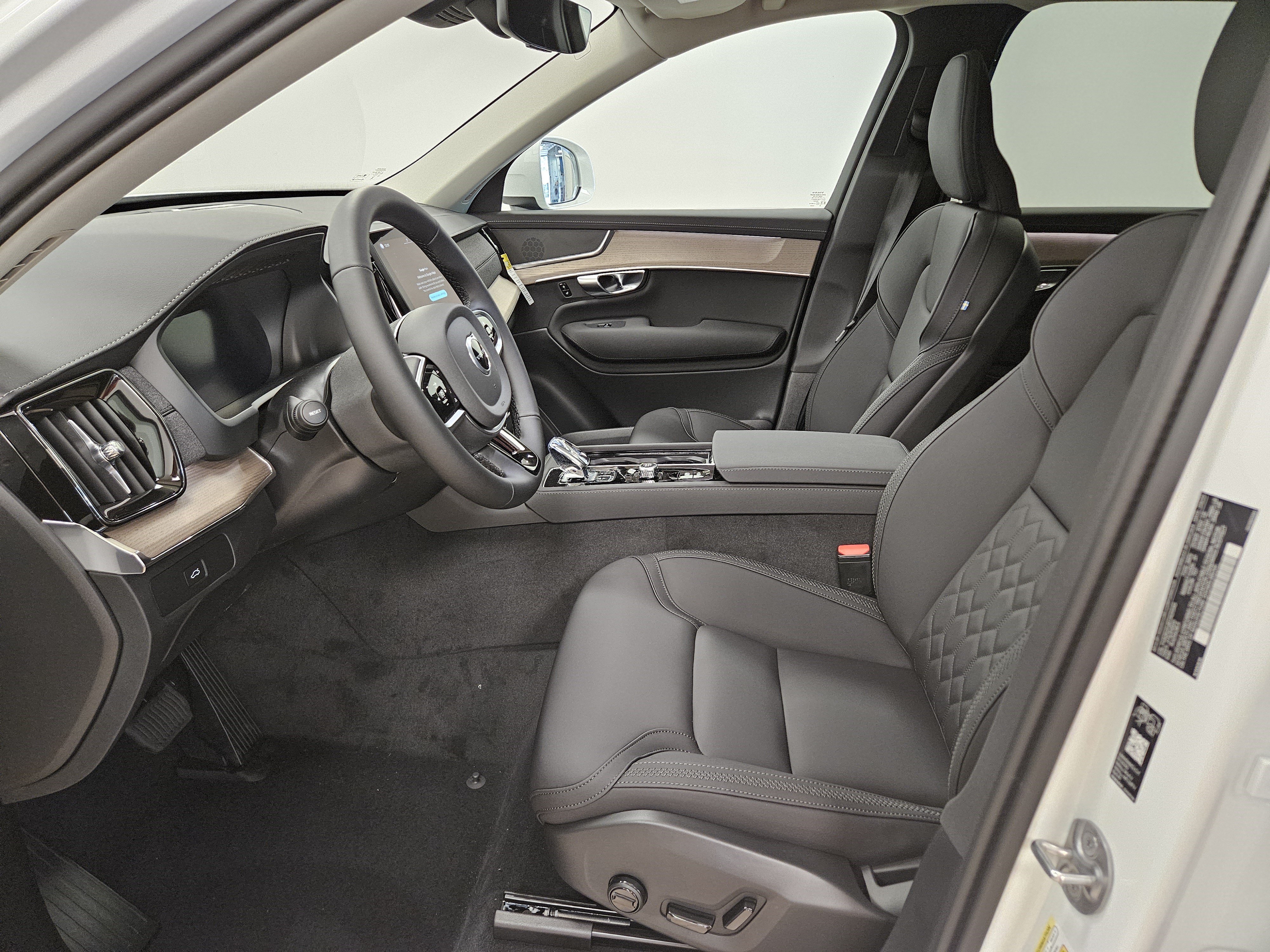 New 2026 Volvo XC90 B6 Core AWD/4WD image 11