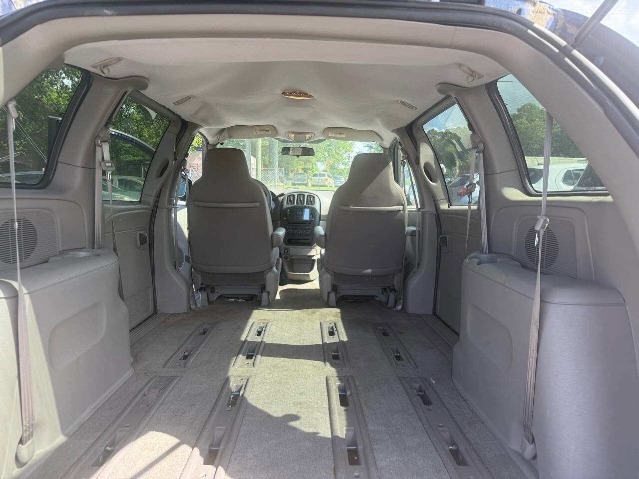 Used 2002 Dodge Caravan SE FWD image 20