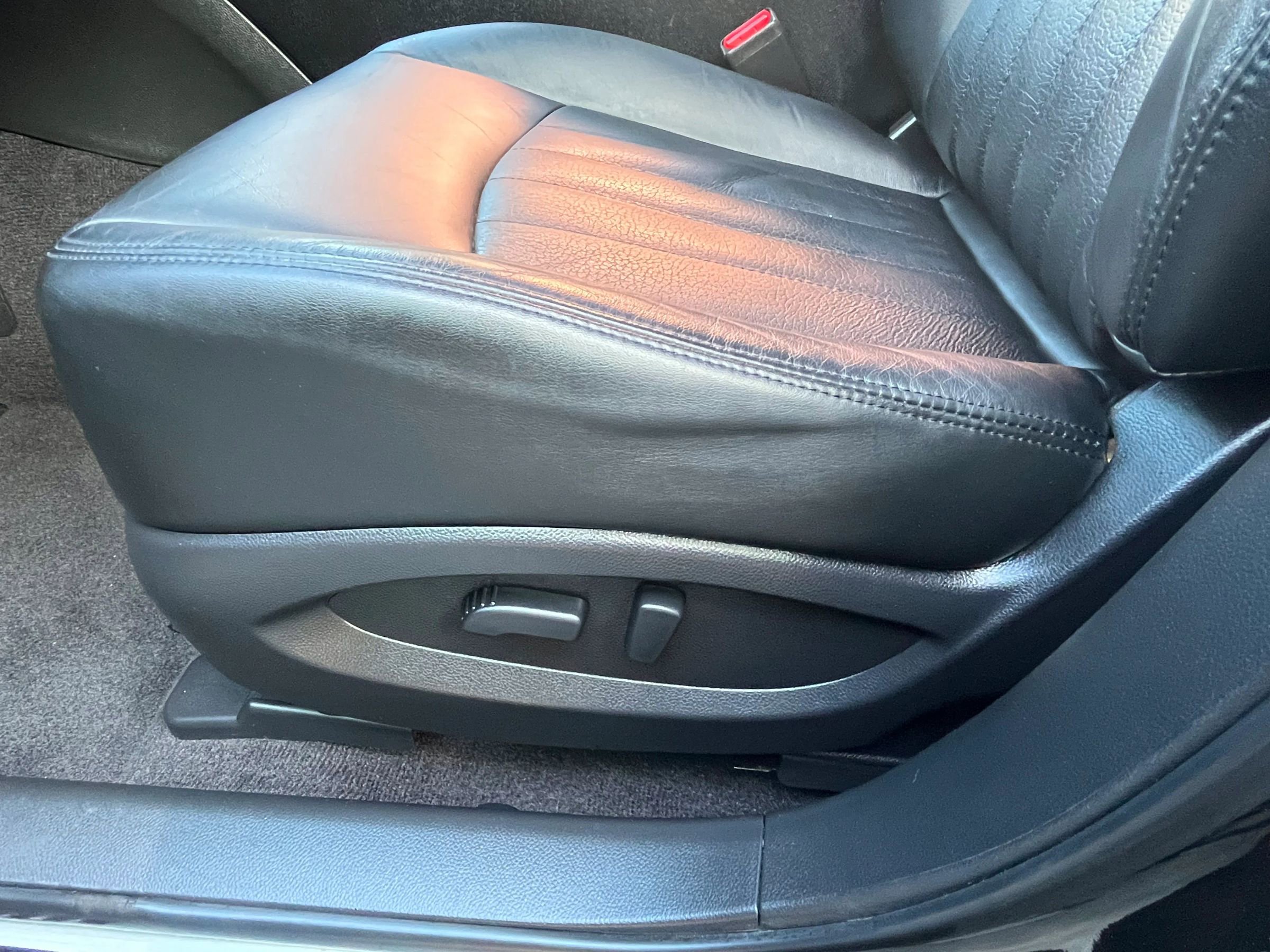 Used 2016 INFINITI QX50 Sport Utility 4D w/ Premium Plus Package image 17