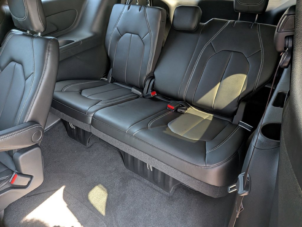 New 2027 Chrysler Pacifica LX FWD image 27