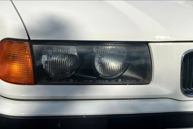 Used 1995 BMW 325i Convertible RWD image 29