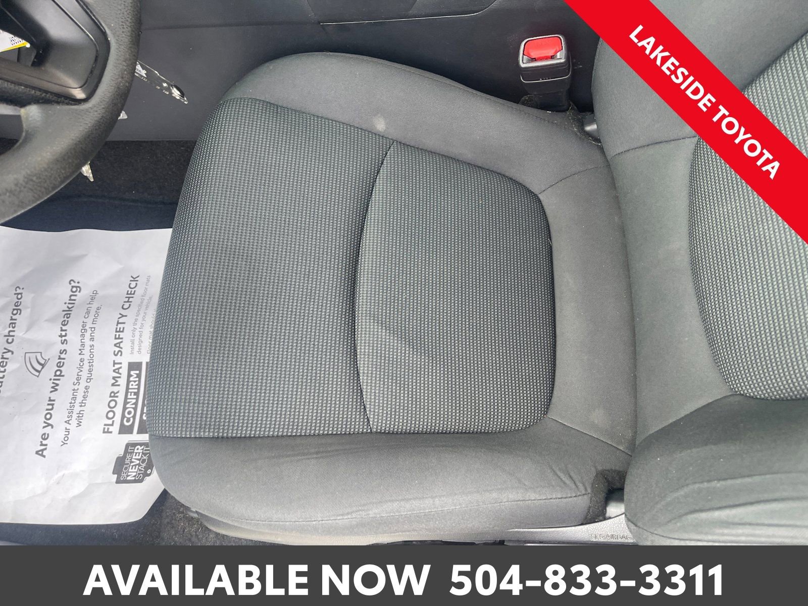 Used 2021 Toyota RAV4 LE image 29