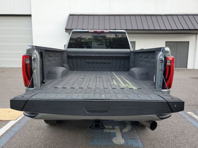 Used 2024 GMC Sierra 3500 Denali w/ Denali Reserve Package AWD/4WD image 9