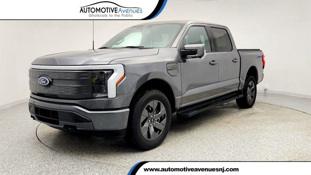 Used 2023 Ford F150 Lightning Lariat image 1