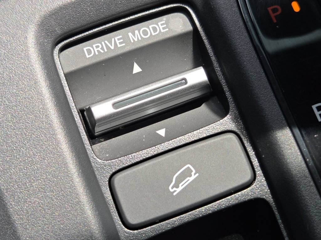 Certified 2025 Honda CR-V Sport image 11