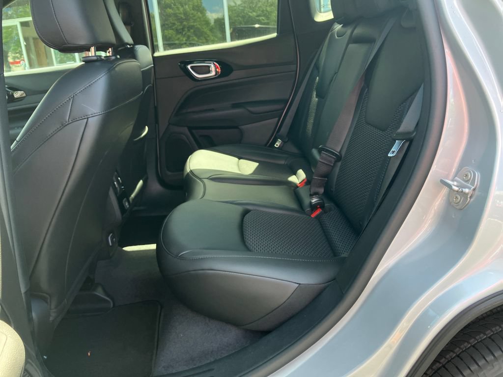 New 2026 Jeep Compass Latitude AWD/4WD image 27