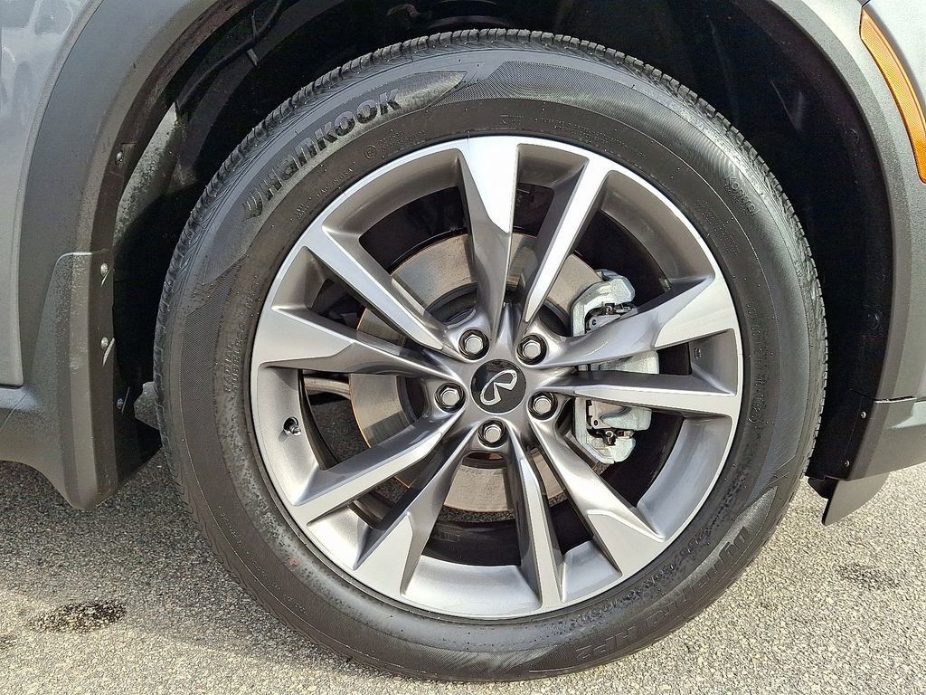 Used 2025 INFINITI QX60 Luxe w/ Vision Package image 8