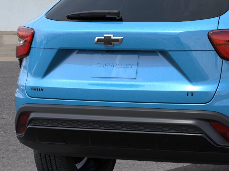 New 2026 Chevrolet Trax LT w/ Midnight Edition FWD image 14