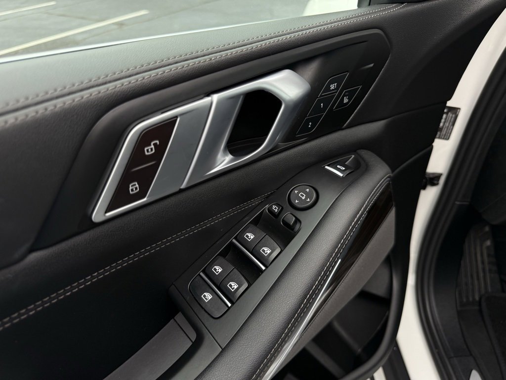 Used 2024 BMW X5 xDrive40i image 12