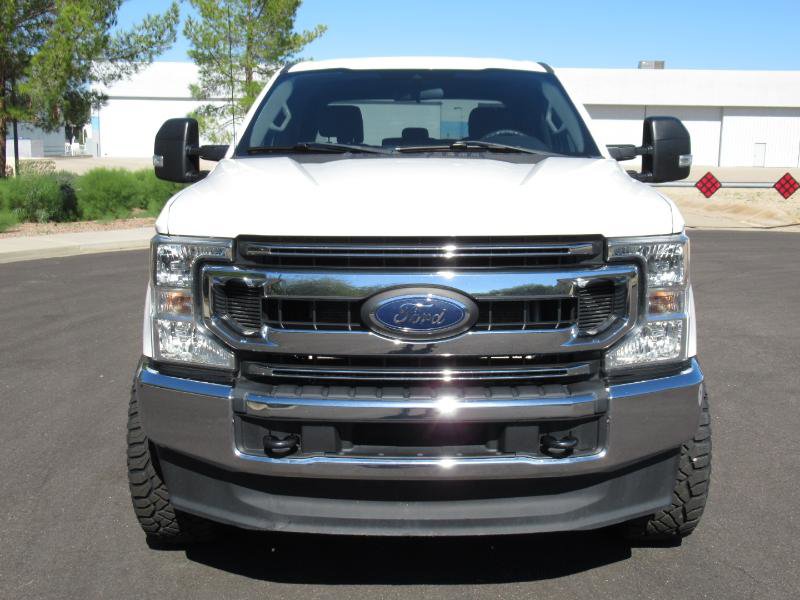 Used 2021 Ford F250 XLT w/ Camper Package image 3
