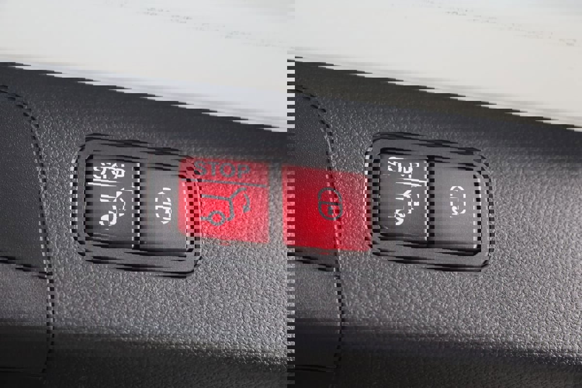 Used 2022 Mercedes-Benz GLC 300 4MATIC w/ Driver Assistance Package image 68