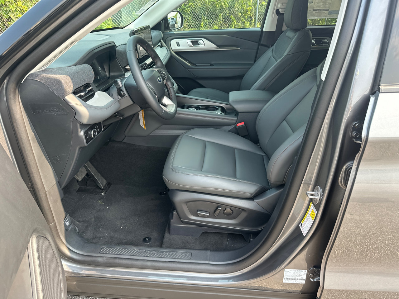 New 2026 Ford Explorer Active w/ Active Comfort Package RWD image 9