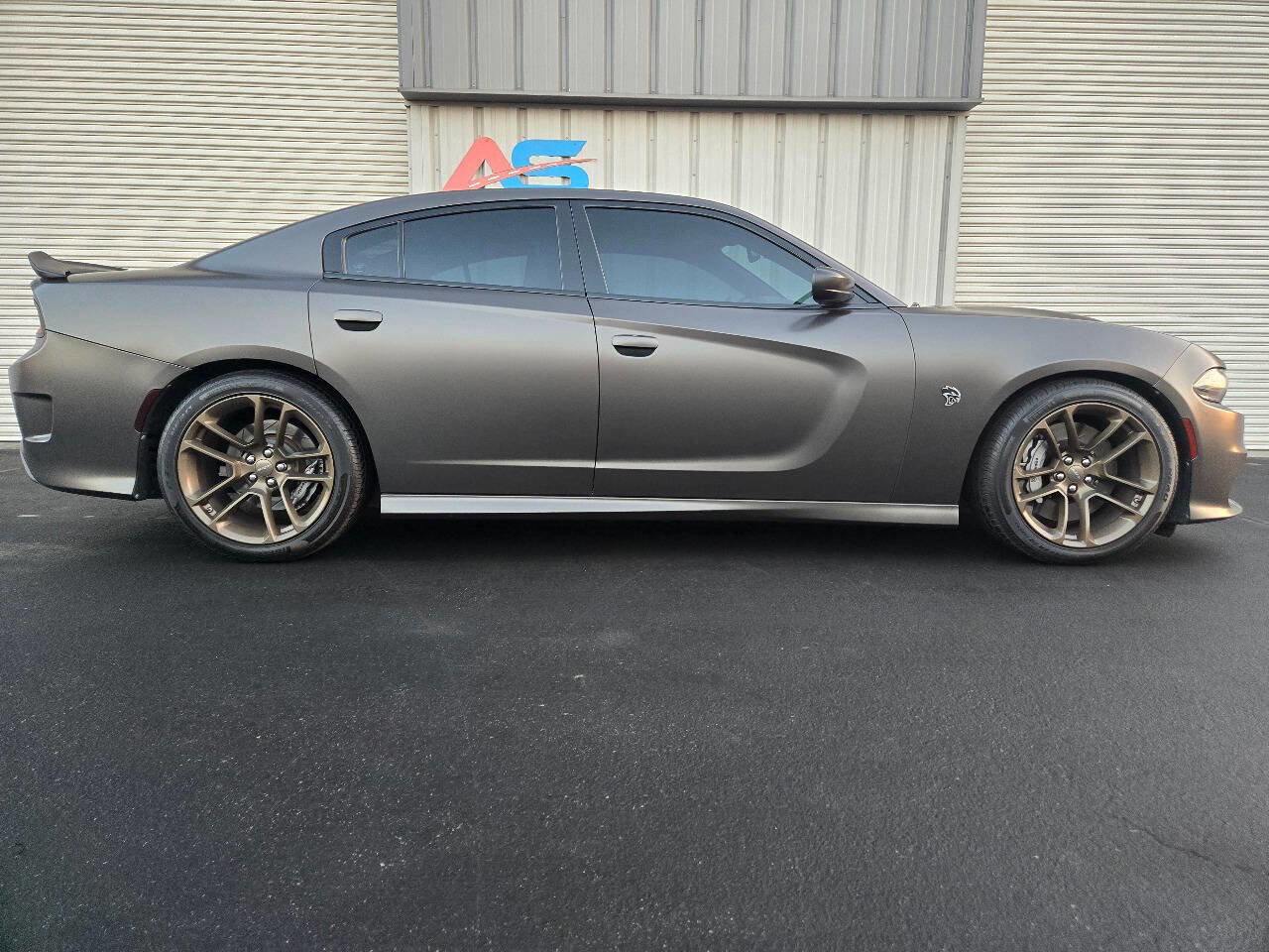 Used 2019 Dodge Charger SRT Hellcat w/ Navigation & Travel Group RWD image 10