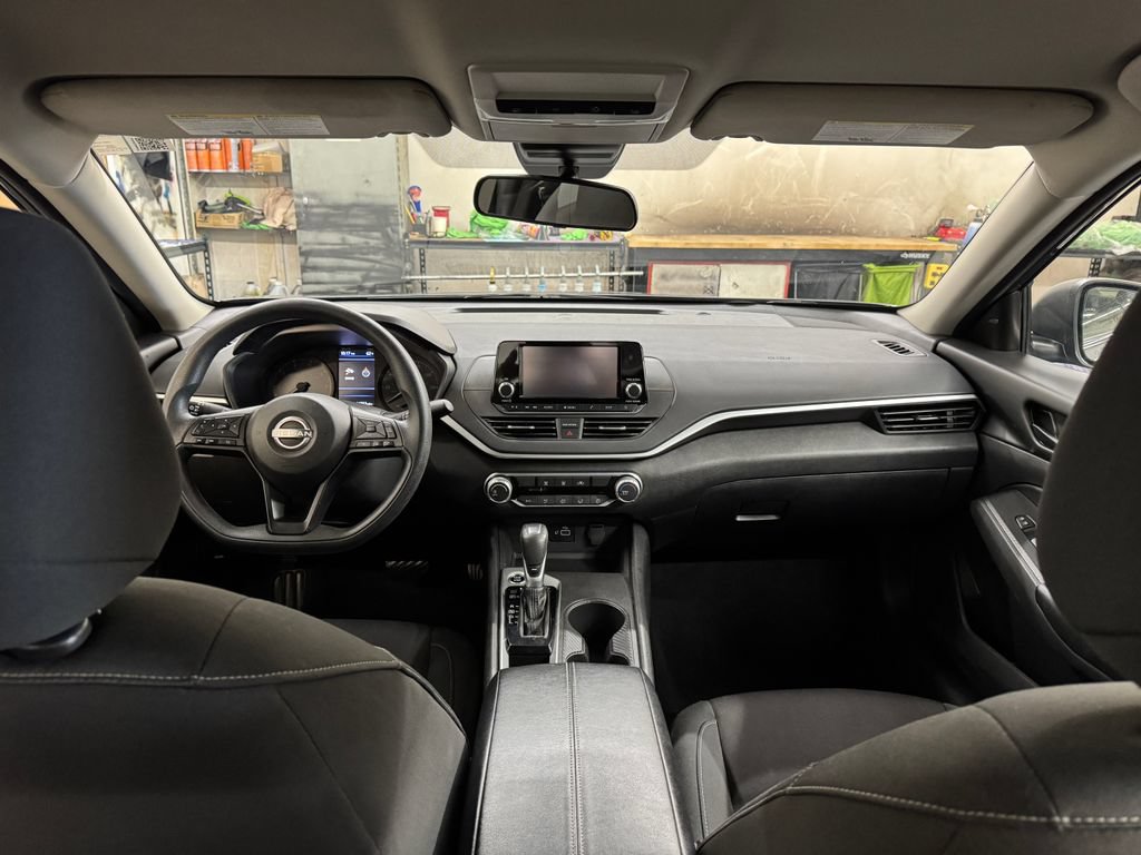 Used 2024 Nissan Altima 2.5 S FWD image 26
