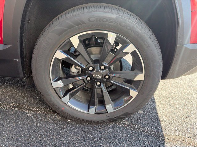 New 2027 Chevrolet Equinox RS w/ LPO, Floor Liner Package FWD image 19