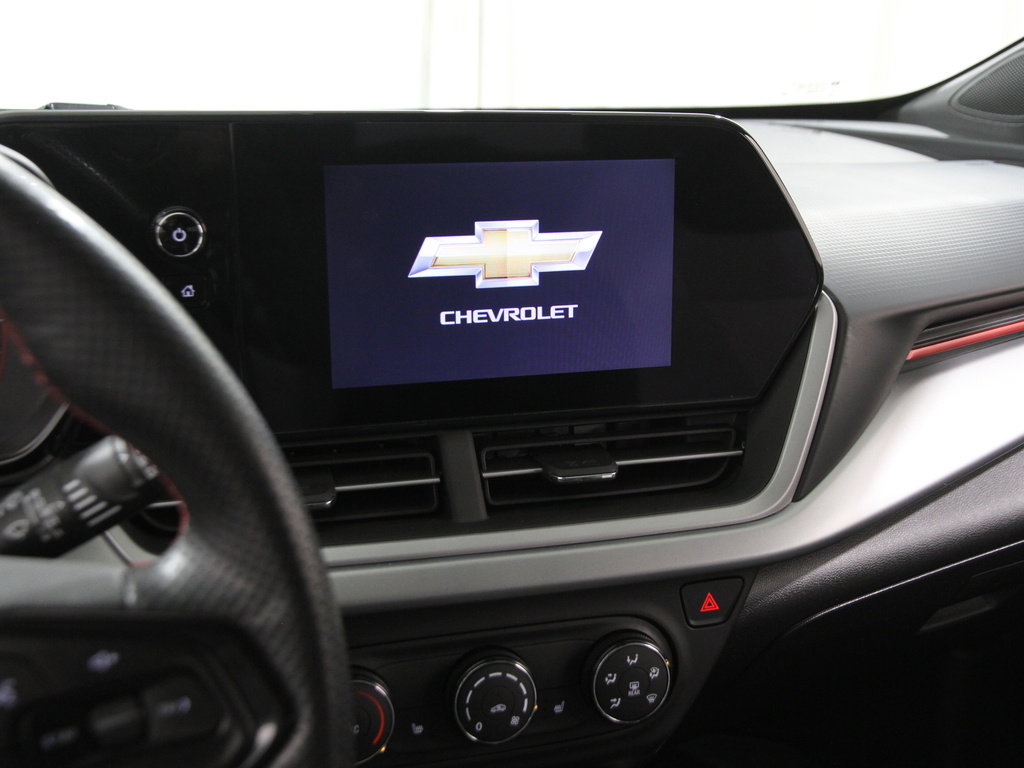 Certified 2024 Chevrolet Trax RS w/ Driver Confidence Package image 9