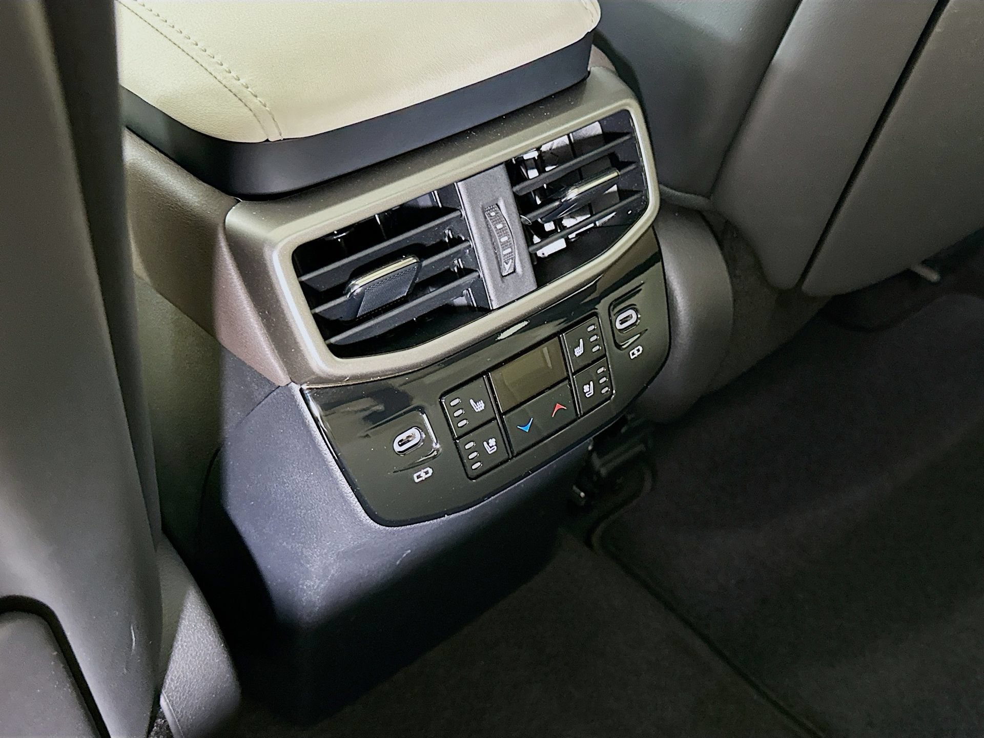 Used 2024 Lexus RX 350 w/ Convenience Package AWD/4WD image 28