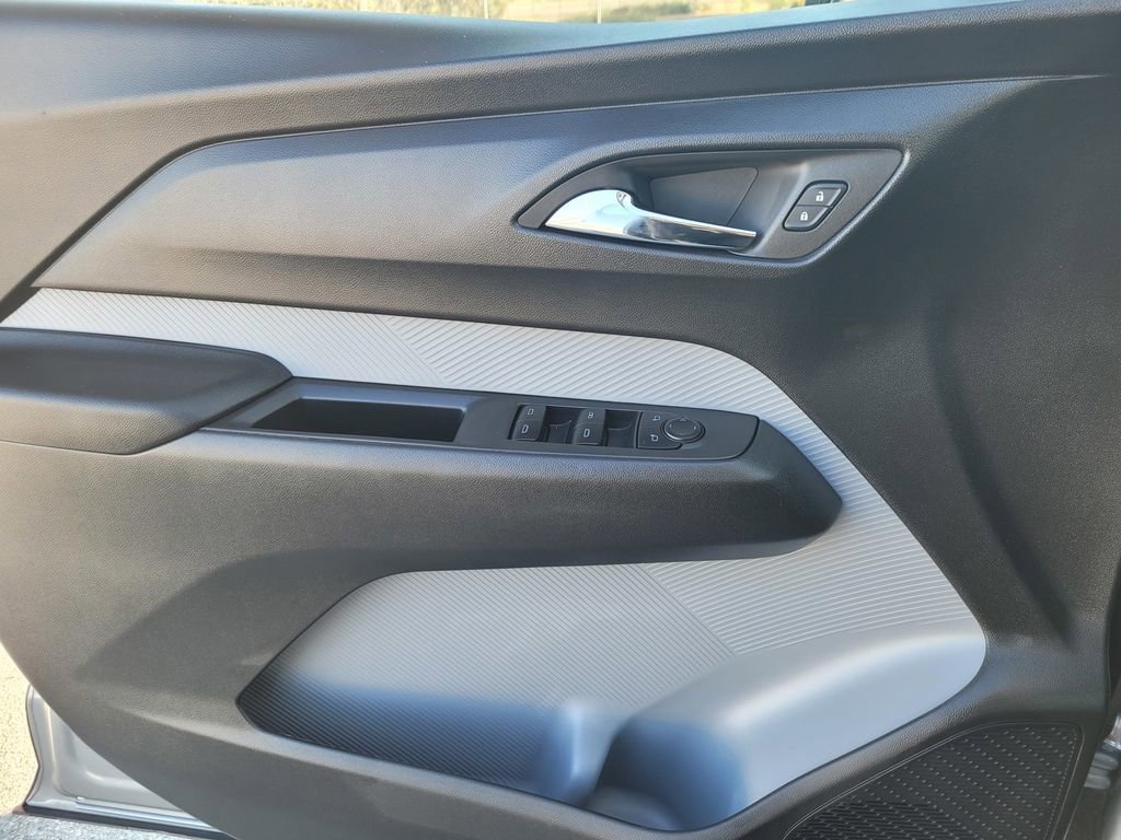 New 2027 Chevrolet Bolt LT w/ Comfort Package image 21