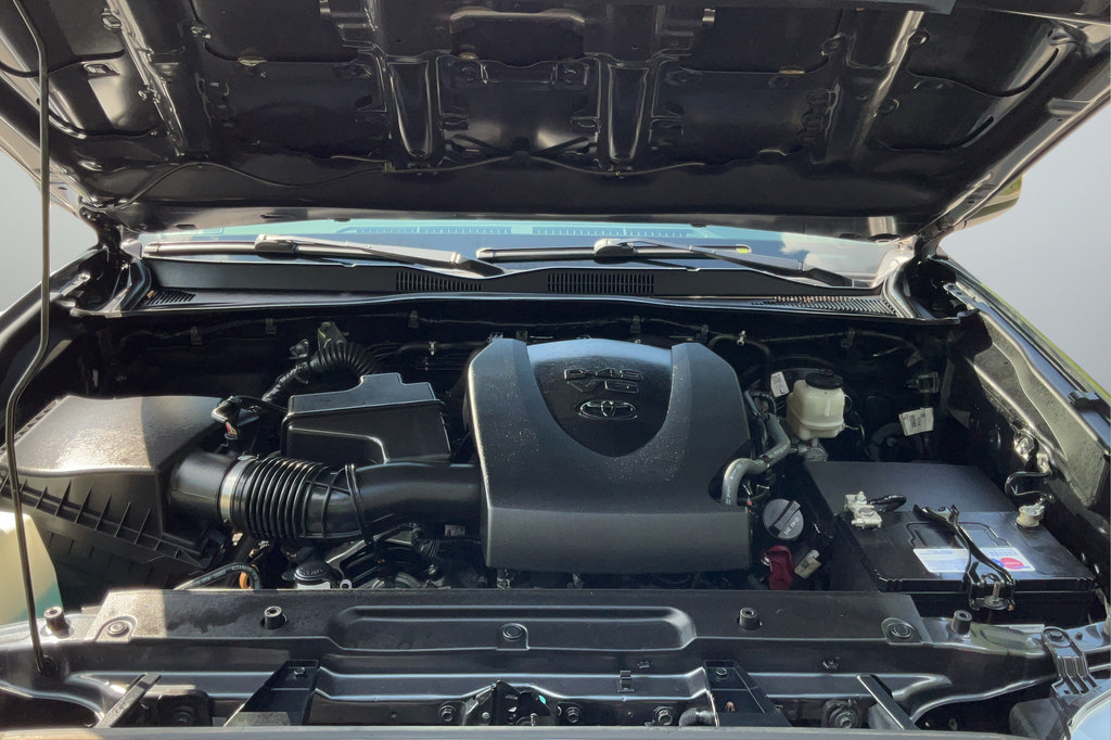 Used 2021 Toyota Tacoma SR5 RWD image 27