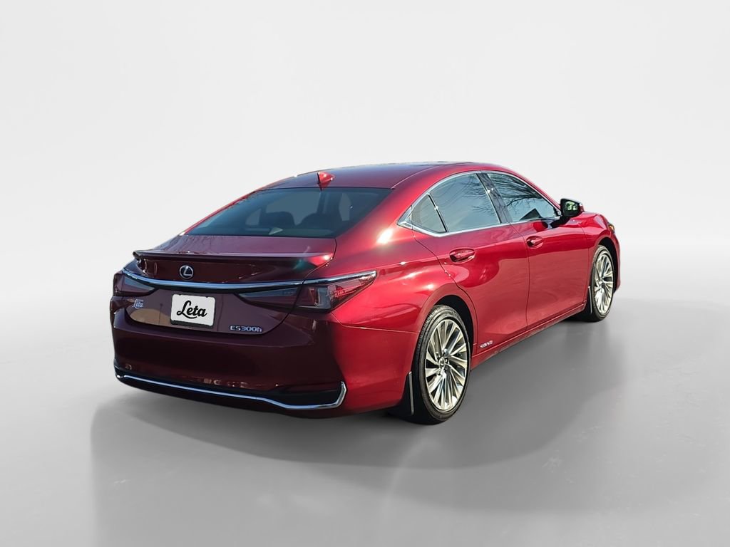 Used 2021 Lexus ES 300h w/ Accessory Package image 4