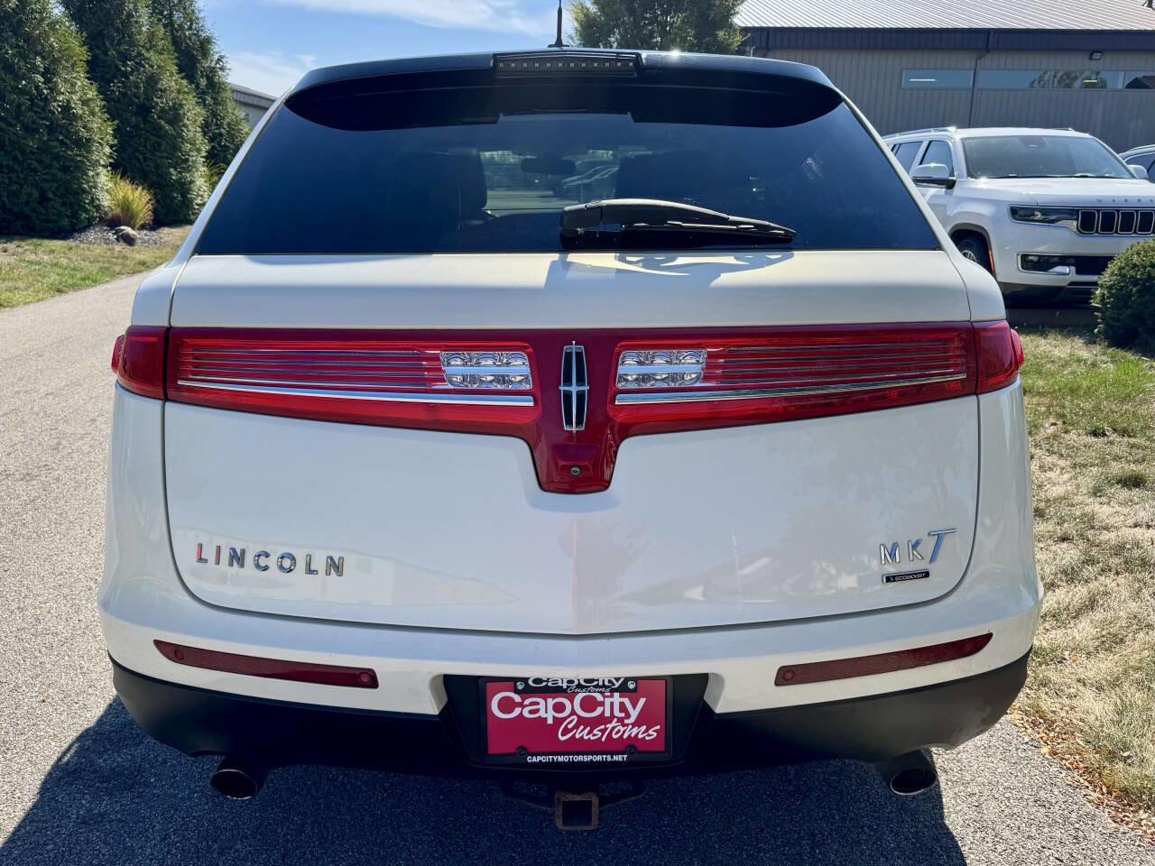 Used 2013 Lincoln MKT AWD image 7