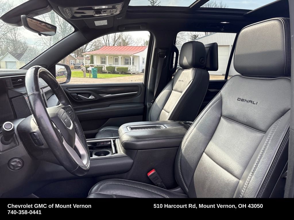 Used 2021 GMC Yukon Denali w/ Denali Premium Package image 9