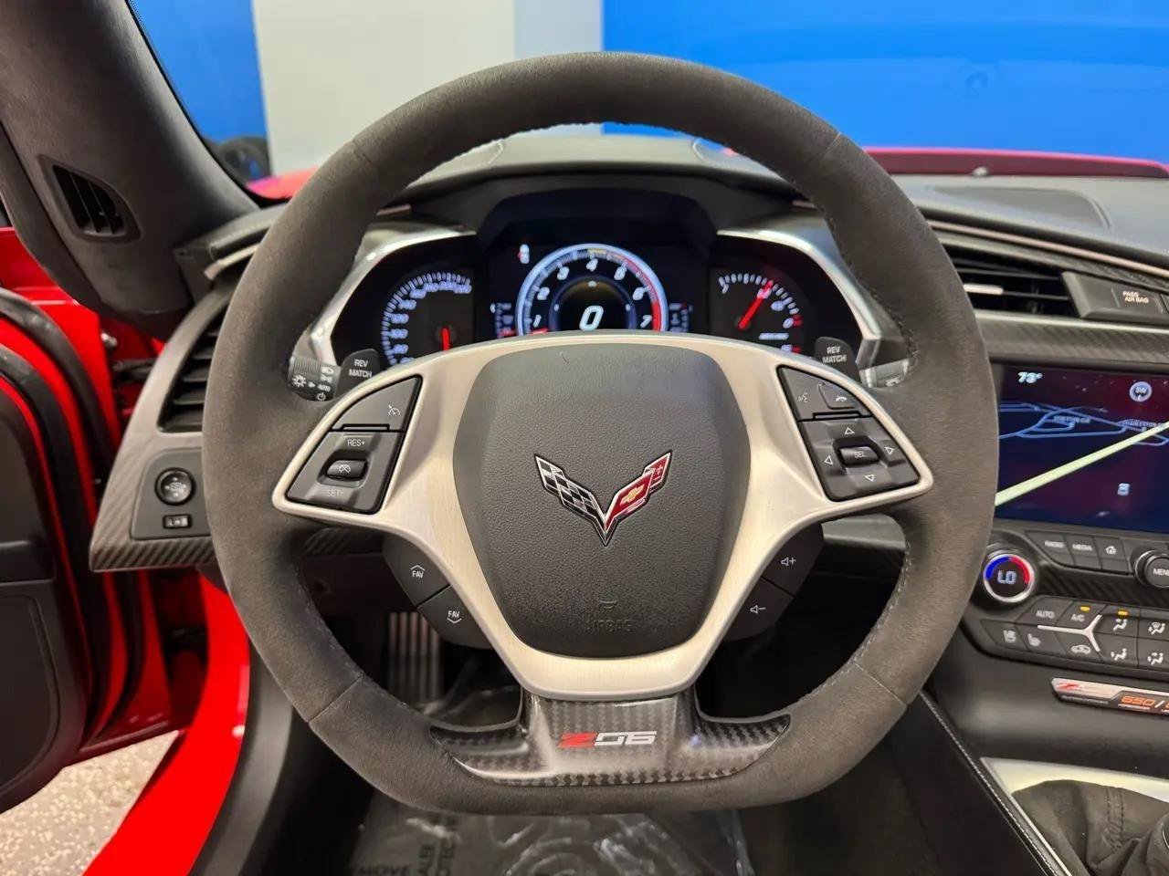 Used 2015 Chevrolet Corvette Z06 w/ 3LZ Preferred Equipment Group RWD image 22