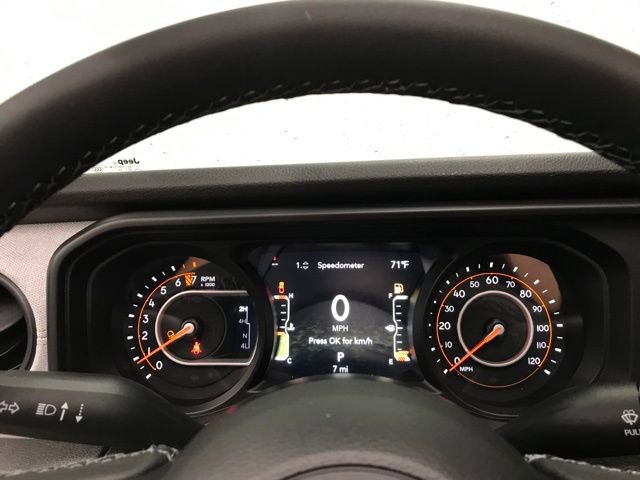 New 2025 Jeep Gladiator Willys image 14