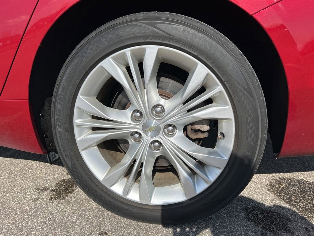 Used 2015 Chevrolet Impala LT w/ Convenience Package image 24