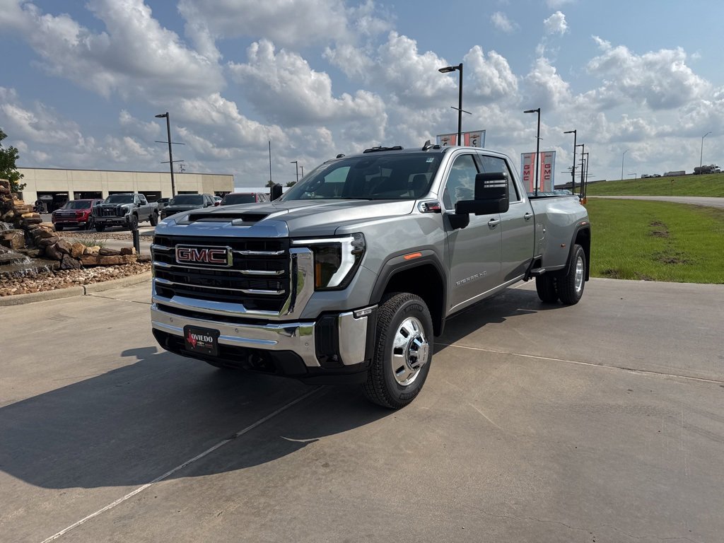 New 2026 GMC Sierra 3500 SLE w/ SLE Value Package image 2