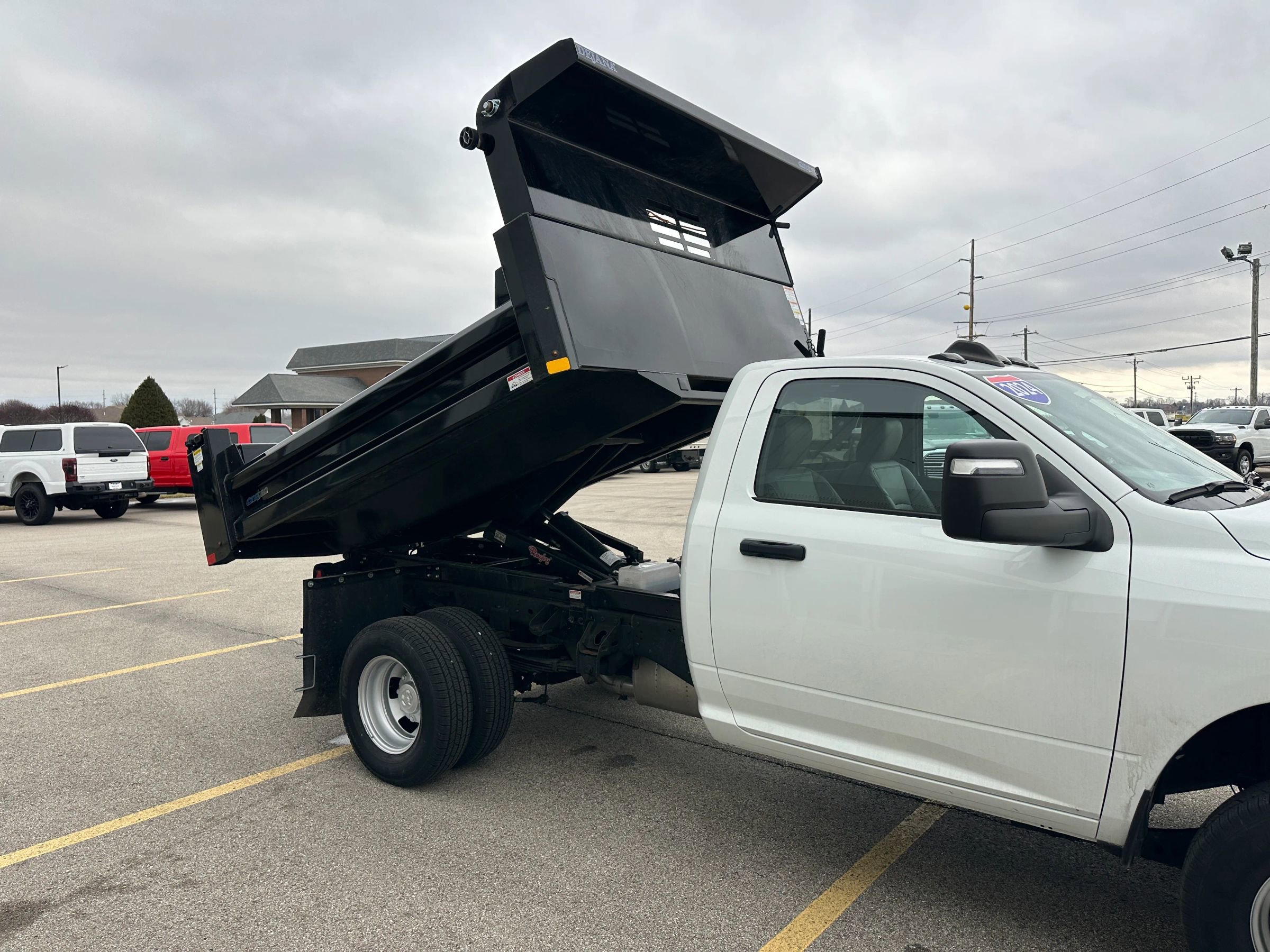 Used 2024 RAM 3500 Tradesman image 11