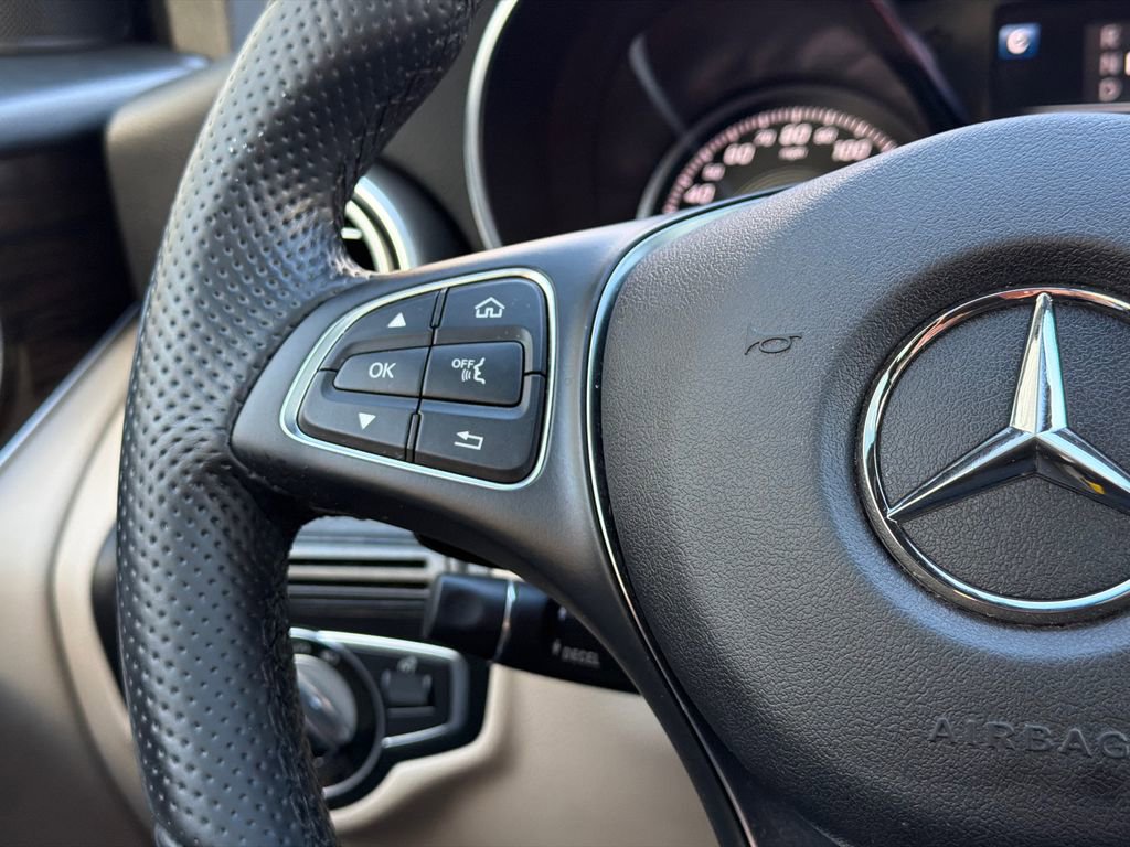 Used 2017 Mercedes-Benz GLC 300 GLC 300 image 23