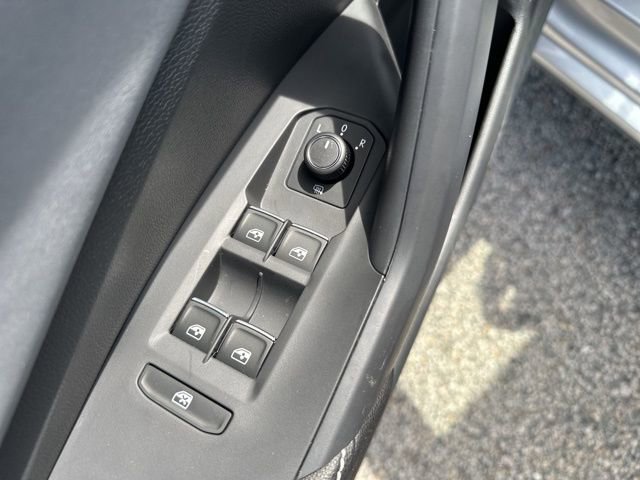 New 2025 Volkswagen Jetta SE image 11