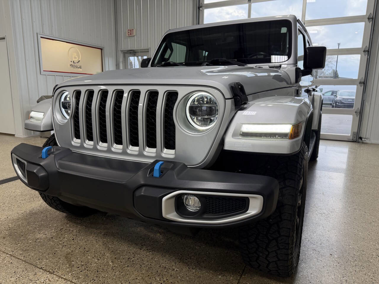 Used 2023 Jeep Wrangler Unlimited Sahara w/ Cold Weather Group image 45