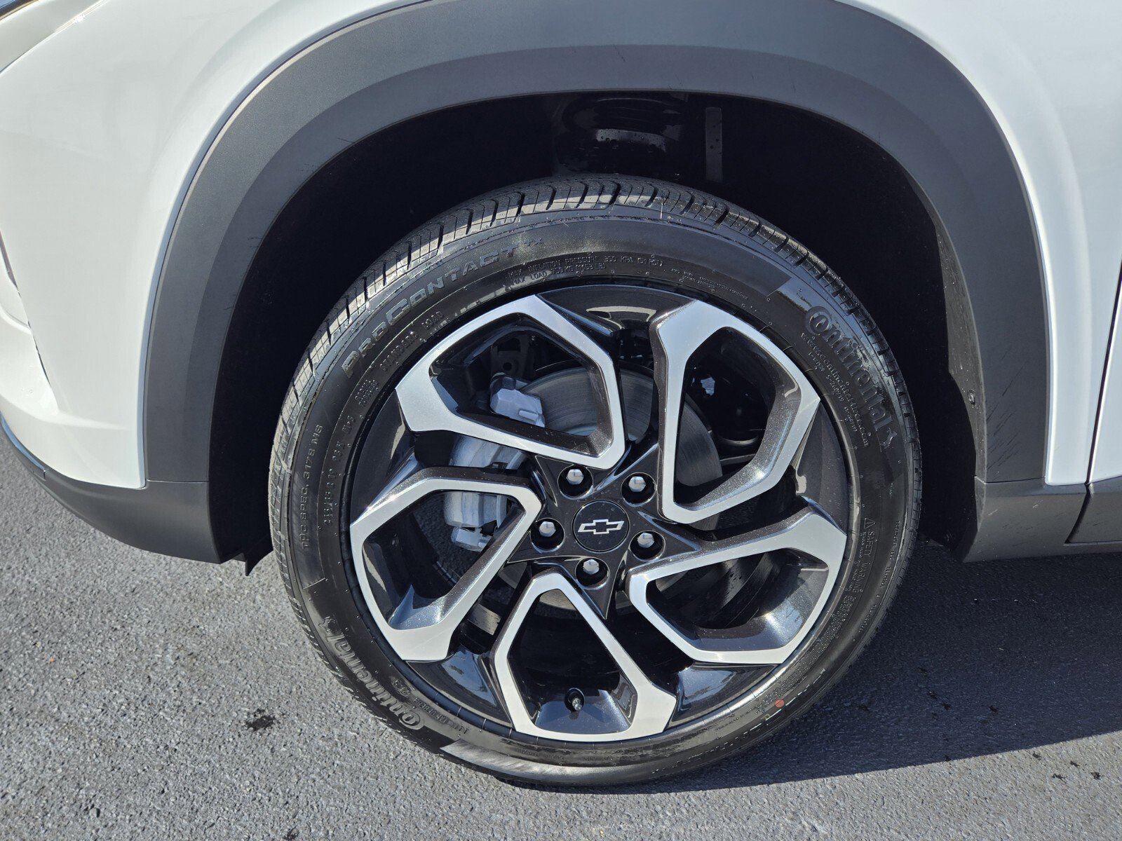 New 2026 Chevrolet Trax RS image 4