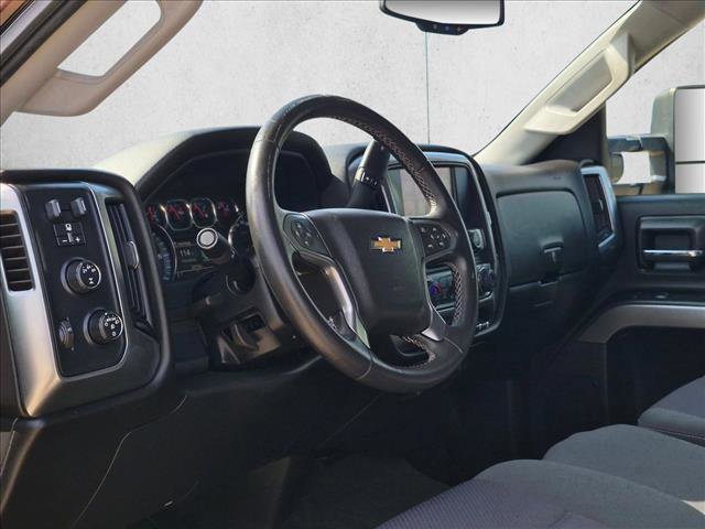 Used 2016 Chevrolet Silverado 2500 LT w/ LT Convenience Package AWD/4WD image 2