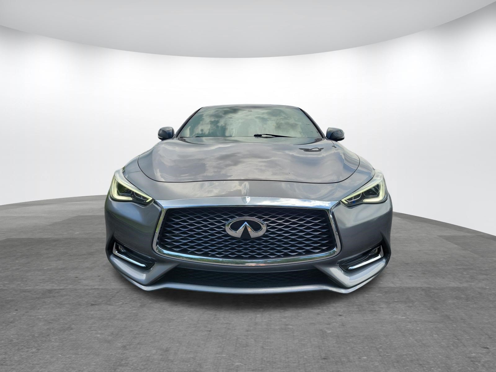 Used 2018 INFINITI Q60 3.0t Luxe RWD image 17